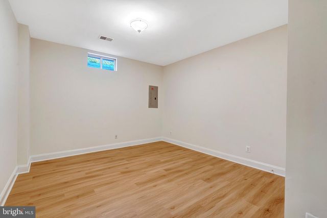 5257 WINTER VIEW DR, Alexandria, VA 22312