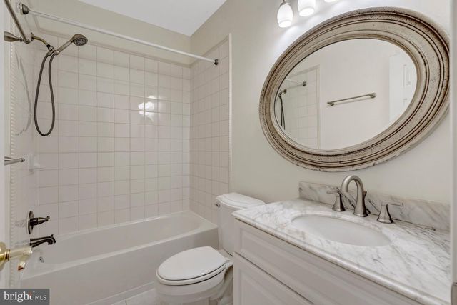 5257 WINTER VIEW DR, Alexandria, VA 22312