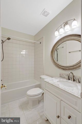 5257 WINTER VIEW DR, Alexandria, VA 22312