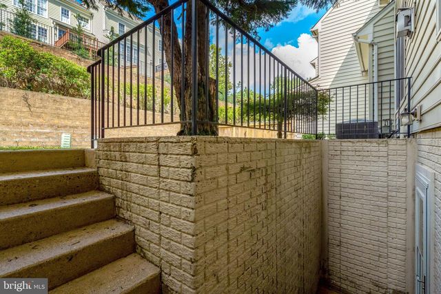 5257 WINTER VIEW DR, Alexandria, VA 22312
