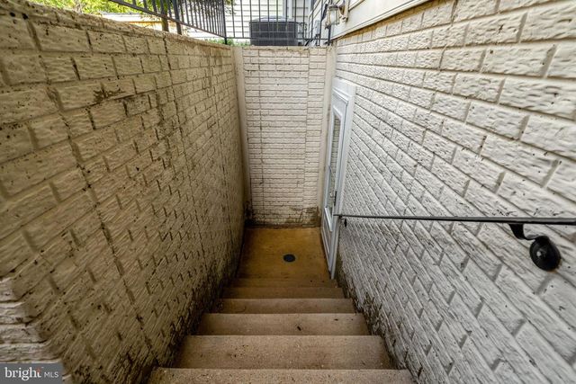 5257 WINTER VIEW DR, Alexandria, VA 22312