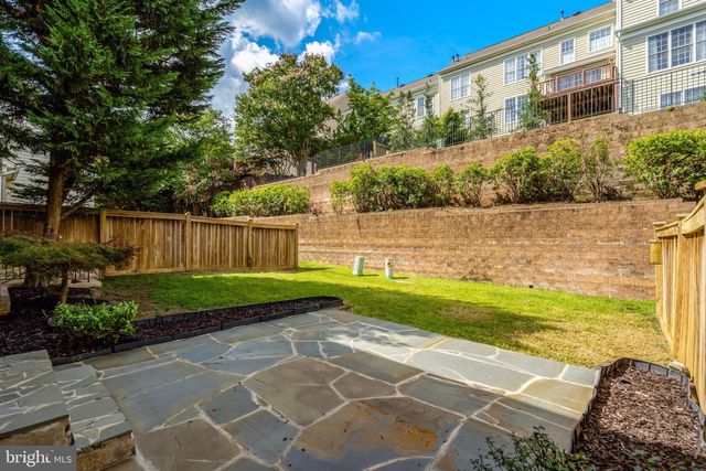 5257 WINTER VIEW DR, Alexandria, VA 22312