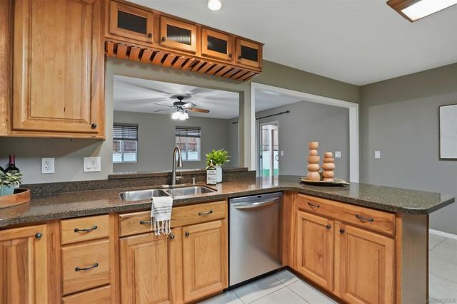 10938 2nd, Lakeside, CA 92040