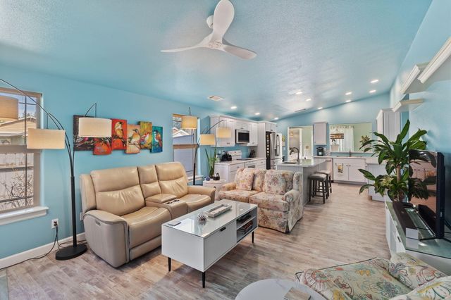 404 Lindilu Lane, Cave Junction, OR 97523