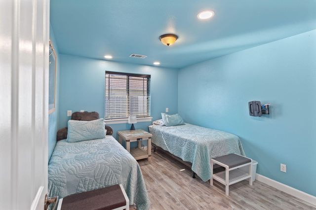 404 Lindilu Lane, Cave Junction, OR 97523