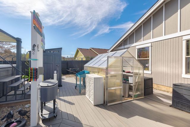 404 Lindilu Lane, Cave Junction, OR 97523