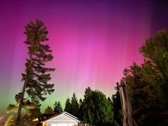 404 Lindilu Lane, Cave Junction, OR 97523