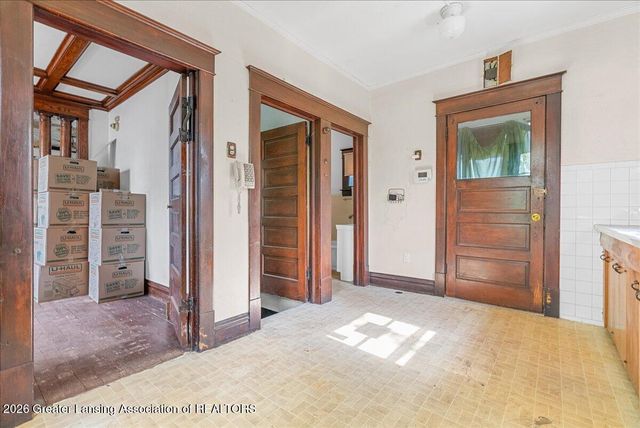 208 N Hosmer Street, Lansing, MI 48912