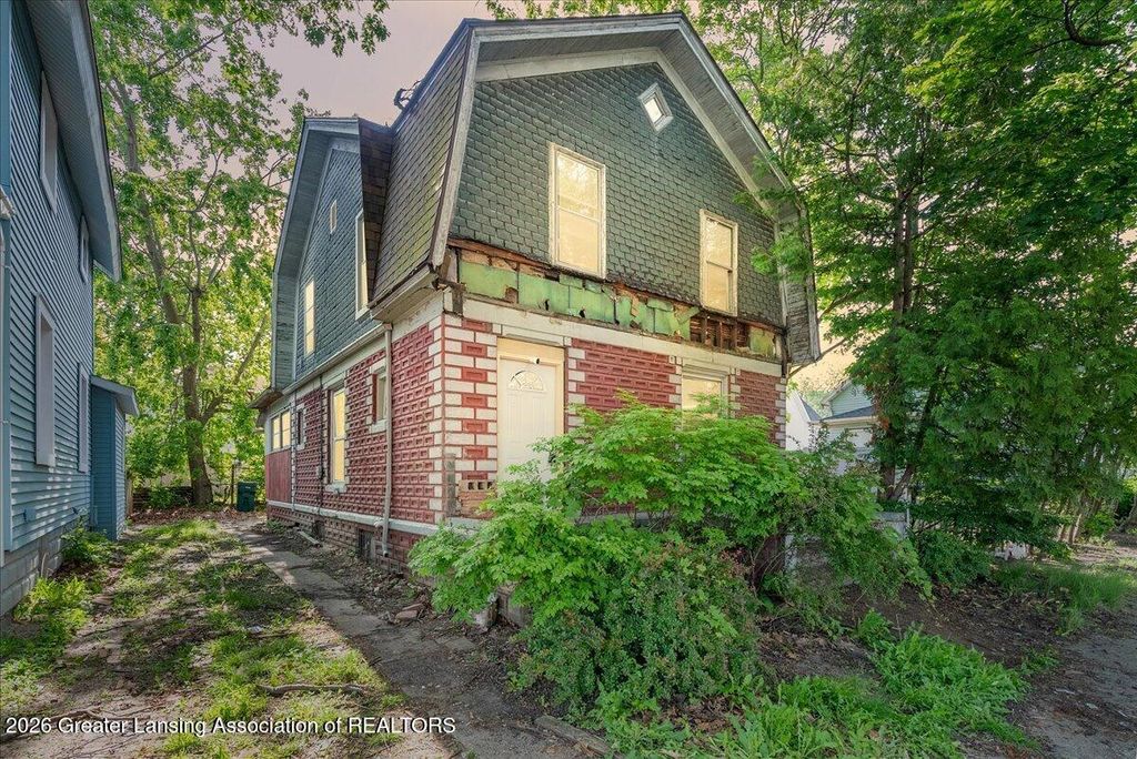 208 N Hosmer Street, Lansing, MI 48912