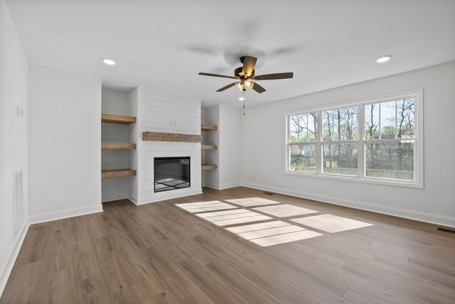681 S Forest Brook Court, Clarksville, TN 37042