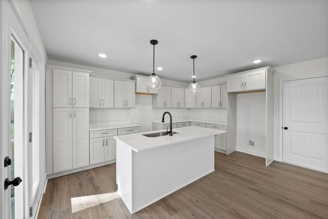 681 S Forest Brook Court, Clarksville, TN 37042