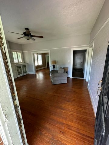 82 Nightingale Street, Barnwell, SC 29812