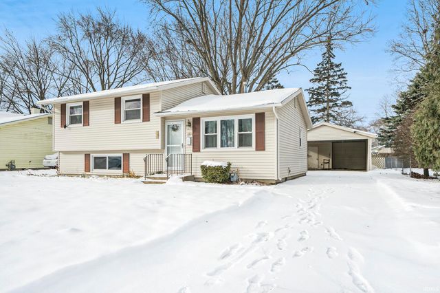 1801 Winston Drive, South Bend, IN 46635