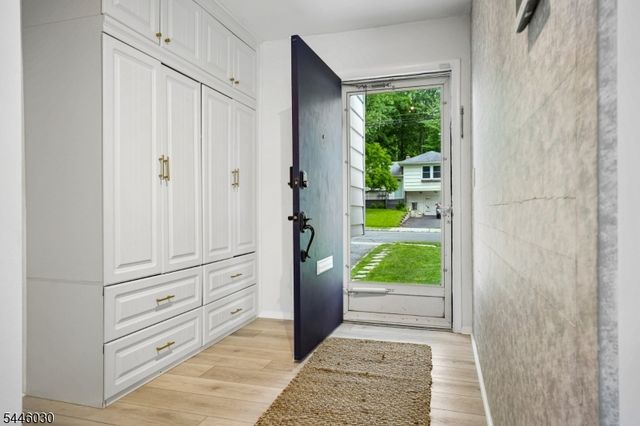 9 Barry Dr, West Orange Twp., NJ 07052