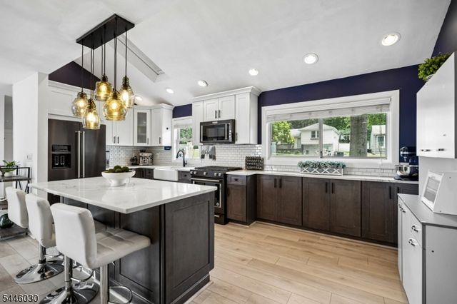 9 Barry Dr, West Orange Twp., NJ 07052