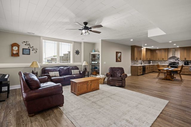 114 Tradition Drive, Polk City, IA 50226