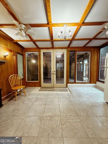 815 Sunfield Drive NW, Lilburn, GA 30047