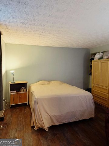 815 Sunfield Drive NW, Lilburn, GA 30047