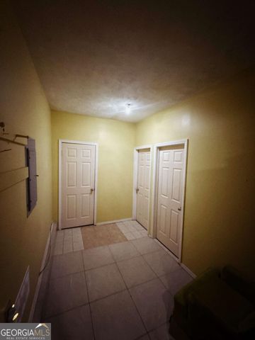 815 Sunfield Drive NW, Lilburn, GA 30047