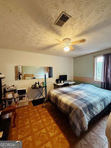 815 Sunfield Drive NW, Lilburn, GA 30047