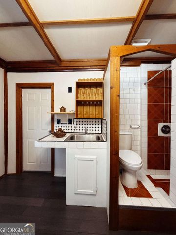 815 Sunfield Drive NW, Lilburn, GA 30047