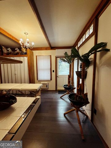 815 Sunfield Drive NW, Lilburn, GA 30047