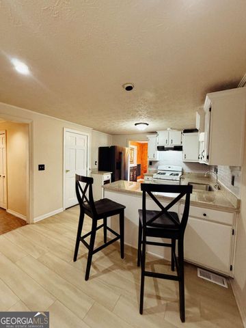 815 Sunfield Drive NW, Lilburn, GA 30047