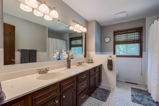 24100 577th Lane, Mankato, MN 56001