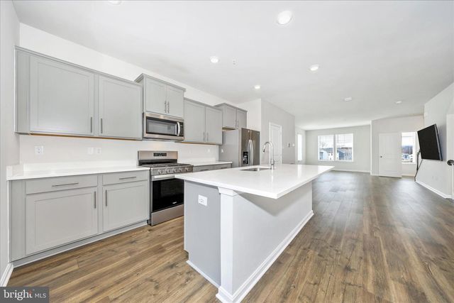 726 COMPASS WAY, Frederick, MD 21701