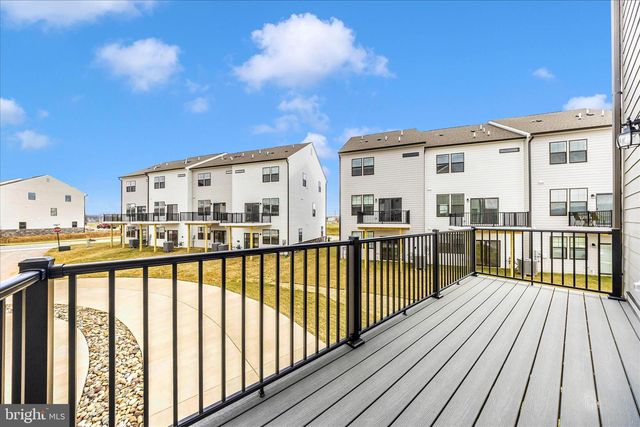 726 COMPASS WAY, Frederick, MD 21701