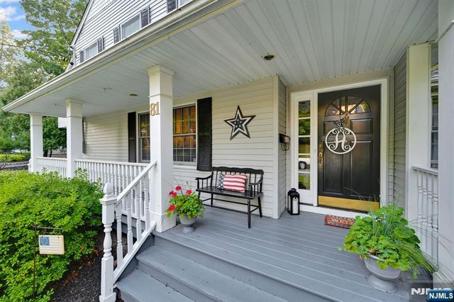 81 S 5th Street, Park Ridge, NJ 07656