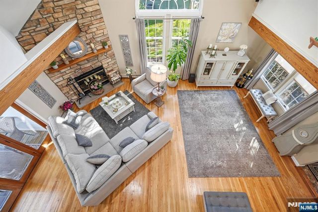 81 S 5th Street, Park Ridge, NJ 07656