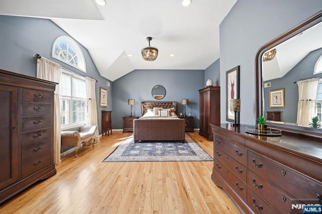 81 S 5th Street, Park Ridge, NJ 07656