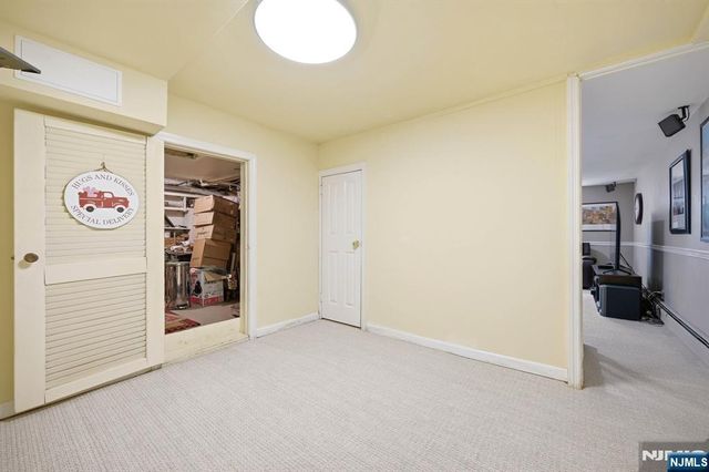 81 S 5th Street, Park Ridge, NJ 07656