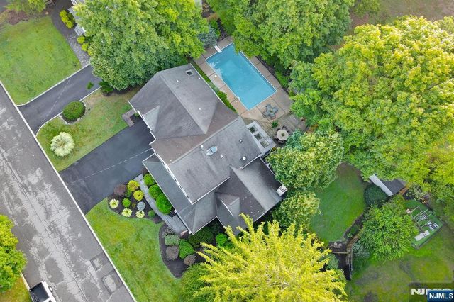 81 S 5th Street, Park Ridge, NJ 07656