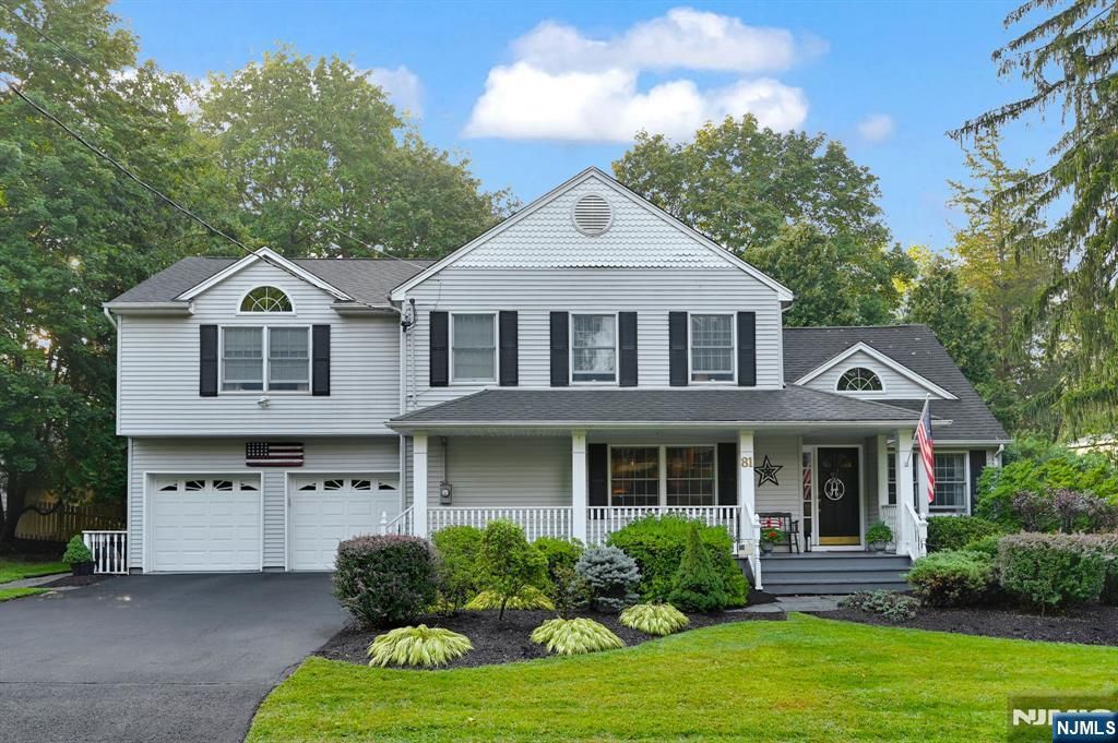 81 S 5th Street, Park Ridge, NJ 07656