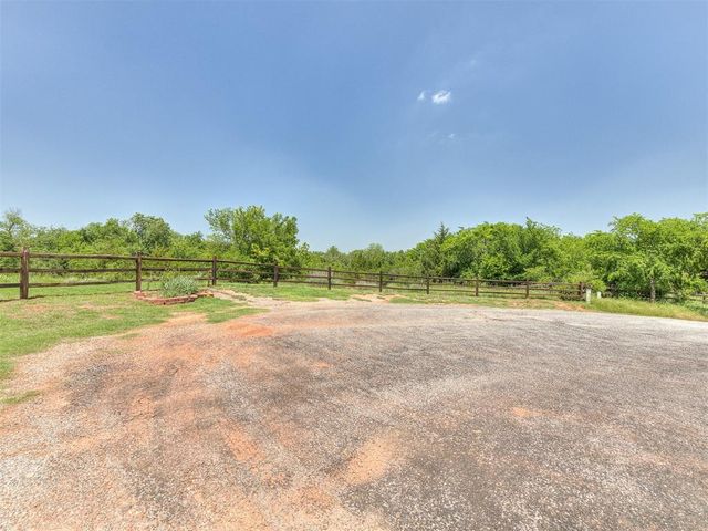 18960 Cashton Court, Goldsby, OK 73093