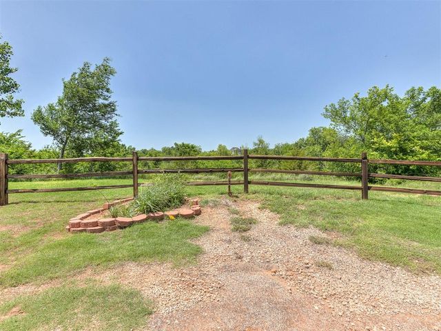 18960 Cashton Court, Goldsby, OK 73093