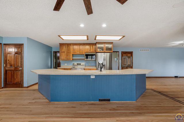 3434 SE Shawnee Heights RD, Tecumseh, KS 66542