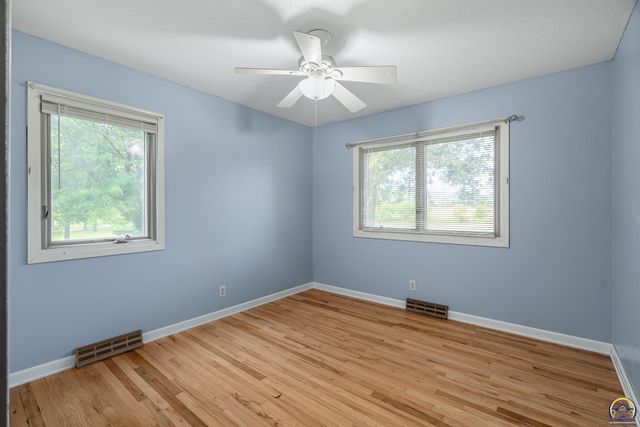3434 SE Shawnee Heights RD, Tecumseh, KS 66542