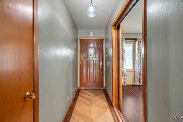 3434 SE Shawnee Heights RD, Tecumseh, KS 66542