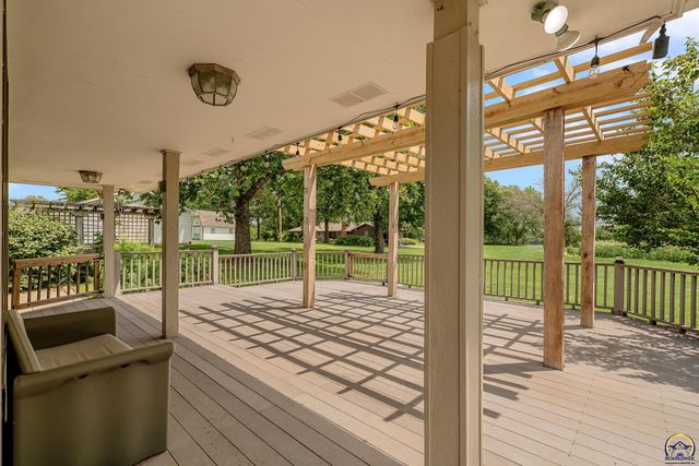 3434 SE Shawnee Heights RD, Tecumseh, KS 66542