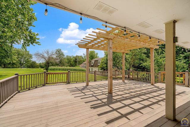 3434 SE Shawnee Heights RD, Tecumseh, KS 66542