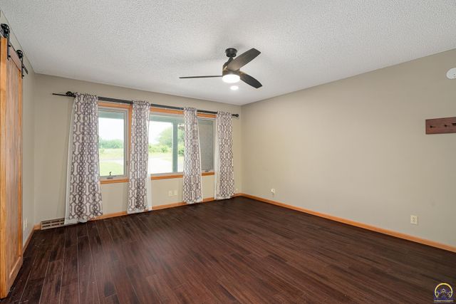 3434 SE Shawnee Heights RD, Tecumseh, KS 66542