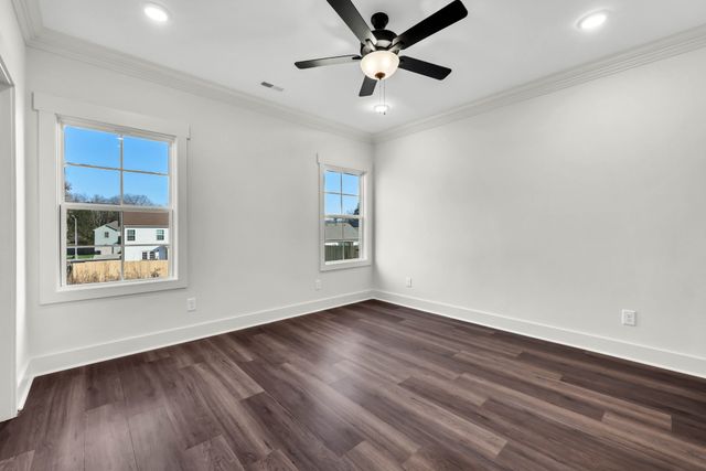 1326 Isaiah Dr, Clarksville, TN 37042