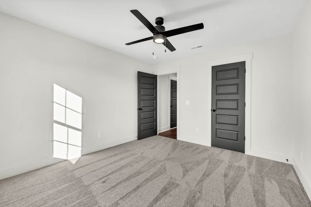 1326 Isaiah Dr, Clarksville, TN 37042