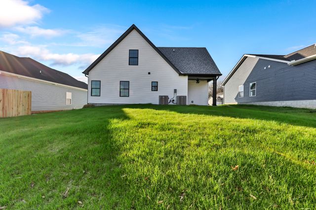 1326 Isaiah Dr, Clarksville, TN 37042