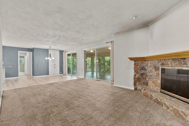 W6425 LAKEVIEW COURT, Menasha, WI 54952
