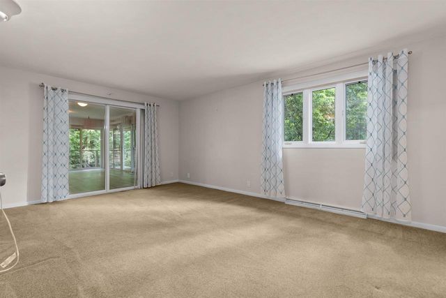W6425 LAKEVIEW COURT, Menasha, WI 54952