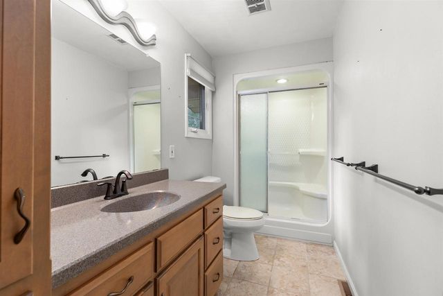 W6425 LAKEVIEW COURT, Menasha, WI 54952
